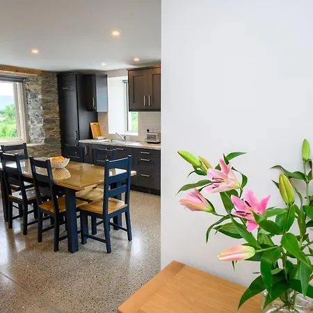 Old School Road Sleeps 6 Hébergement de vacances *