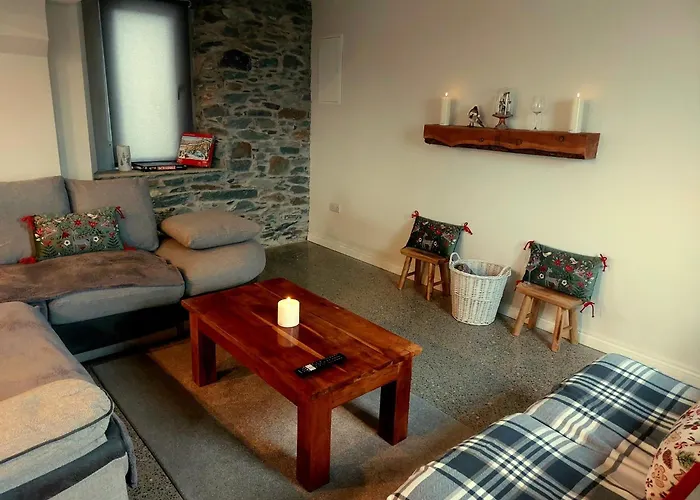 Сasa de vacaciones Old School Road Sleeps 6